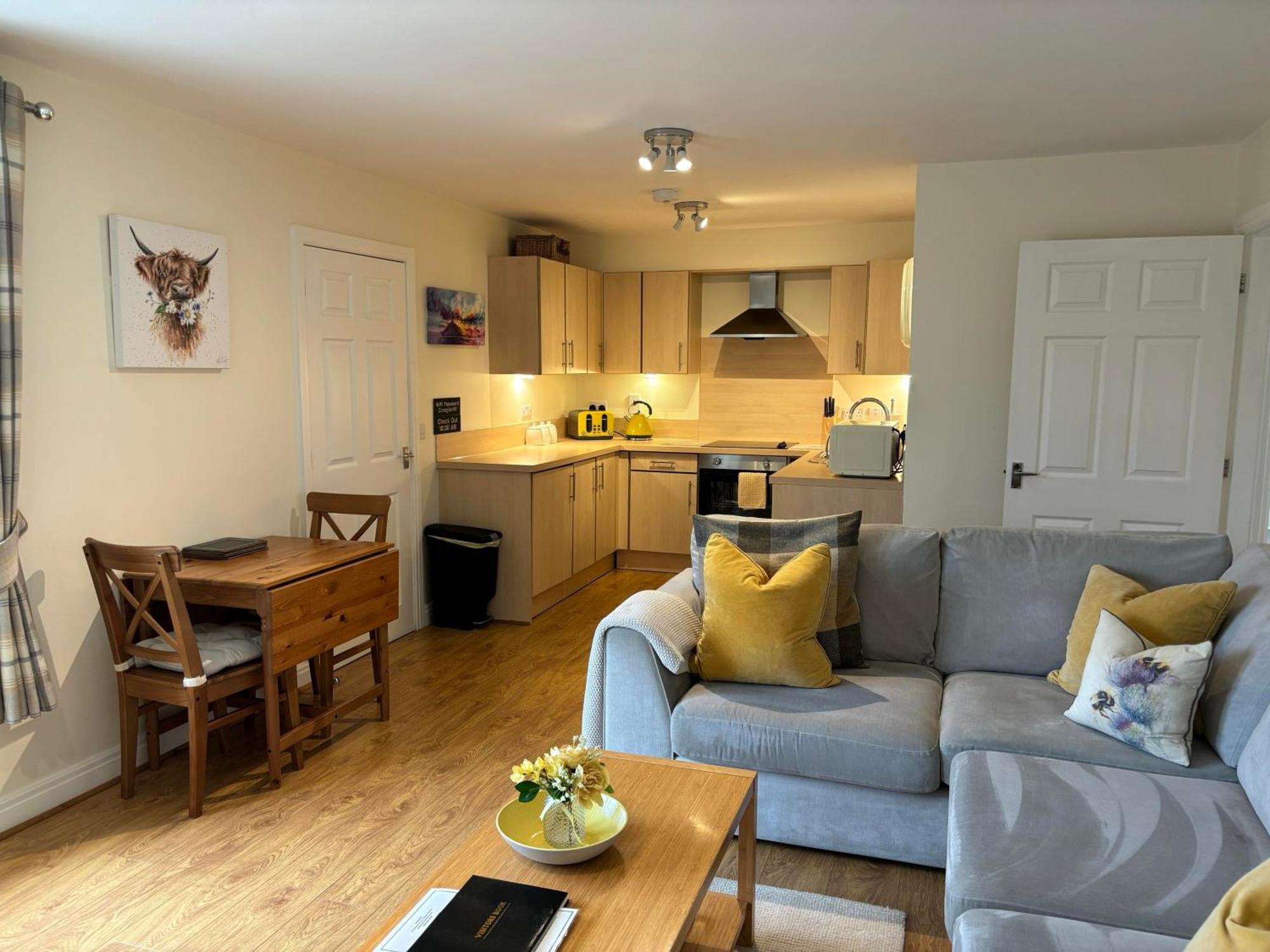 Conaglen, Glenloch View, Fort William 2-Bedroom Loch Side Flat 外观 照片
